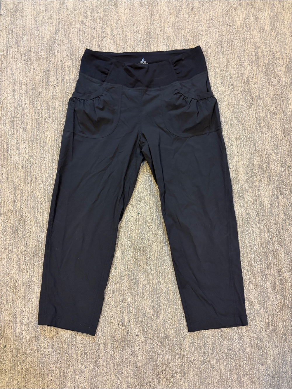 Prana Black women’s Active Capri Leggings with Pockets